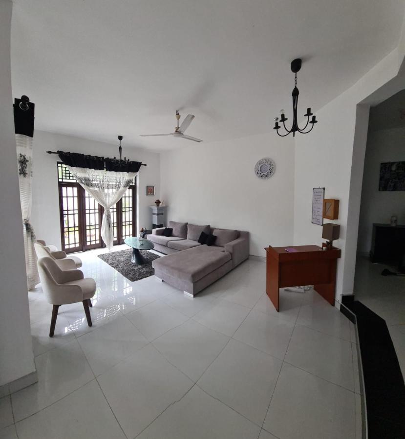 Ja-Elas French Touch Bed & Breakfast Exterior foto