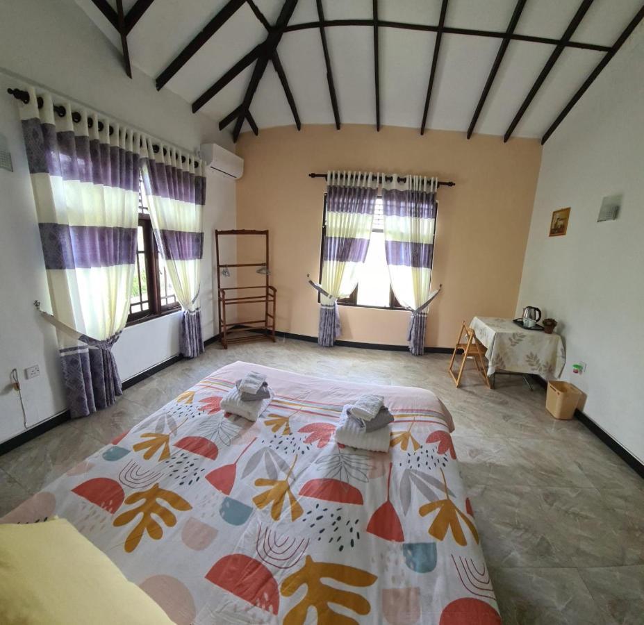 Ja-Elas French Touch Bed & Breakfast Exterior foto
